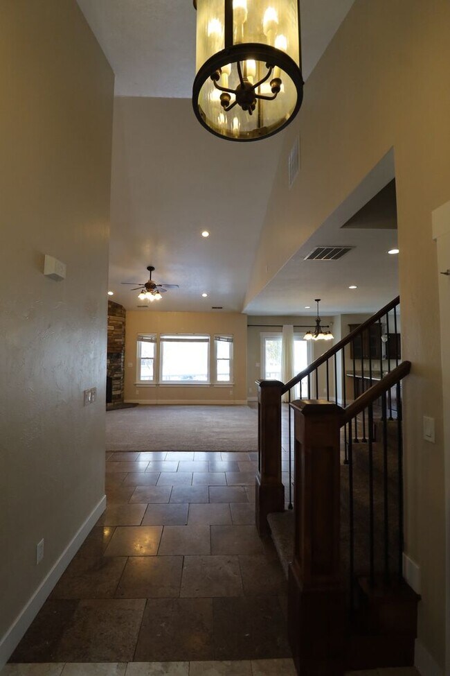 Foto del edificio - Large Pet Friendly House in the Foothills of Provo