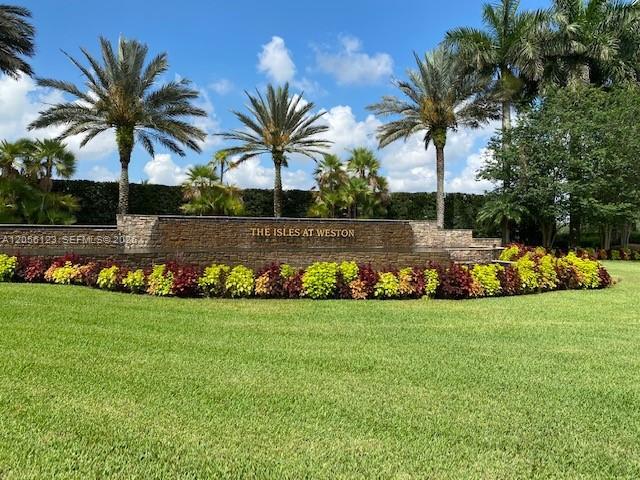 Foto del edificio - 4415 E Whitewater Ave