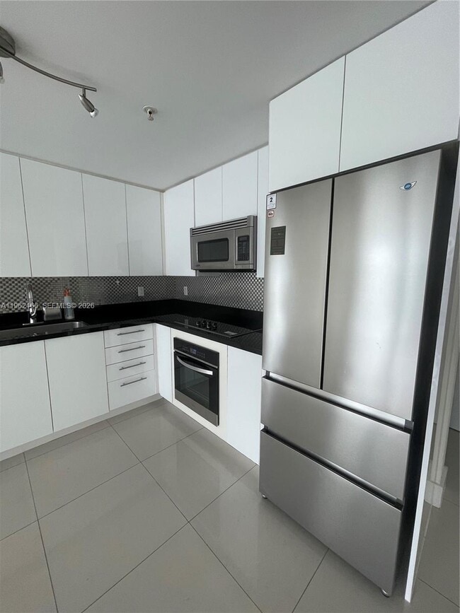 Building Photo - 92 SW 3rd St