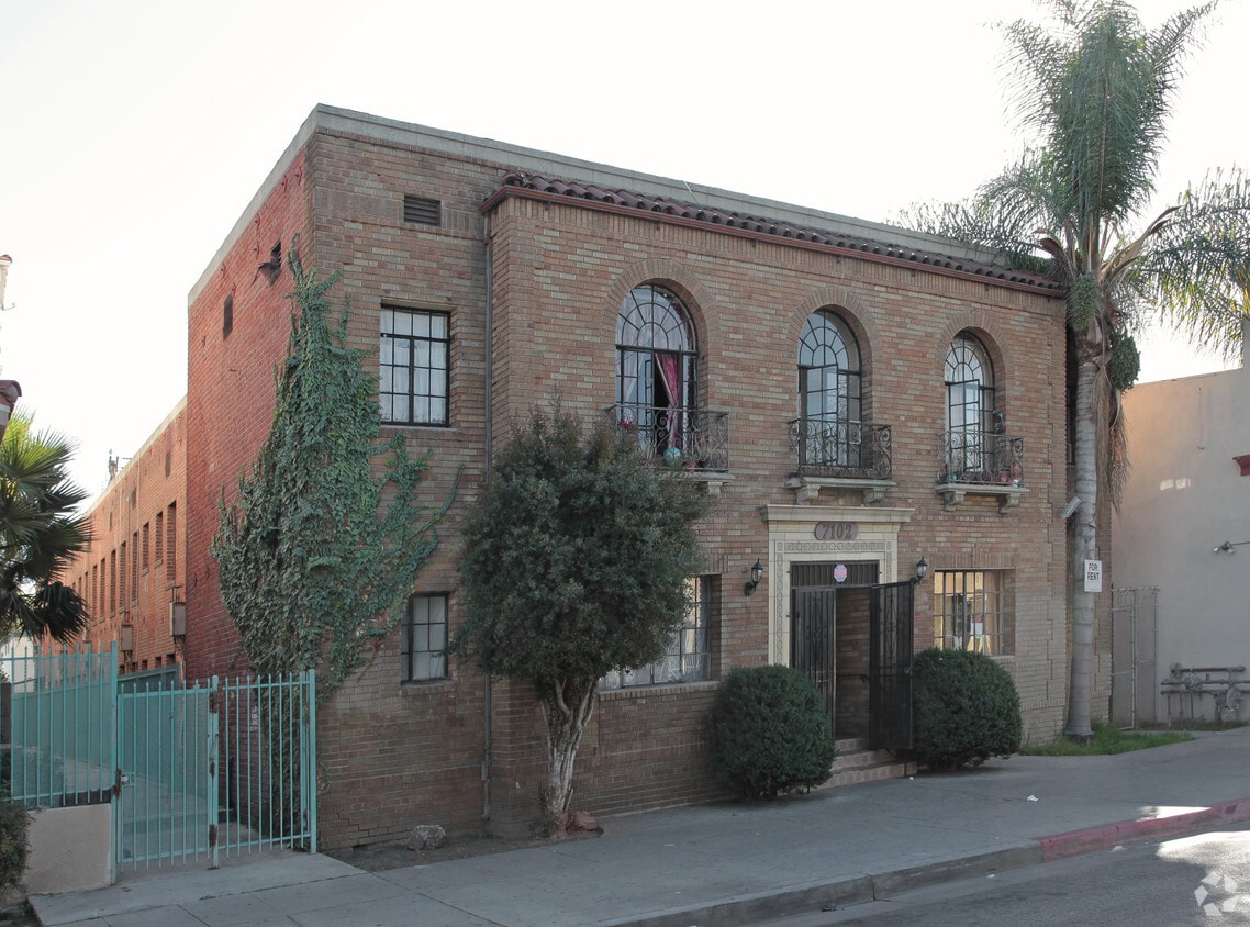 Primary Photo - 7102 Rita Ave