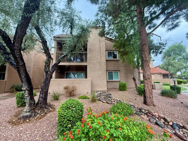 Building Photo - 8250 E Arabian Trail