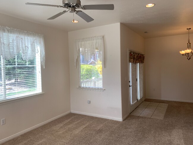 Building Photo - 1541 W 50 N