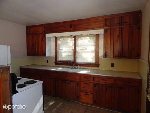 Building Photo - 1202 Randall Ave