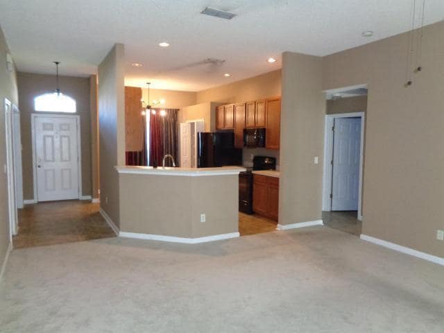 Foto del edificio - 3 bedroom in Orange Park FL 32065