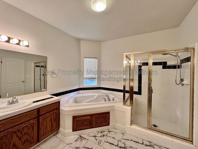 Foto del edificio - 10263 N Recreation Ave