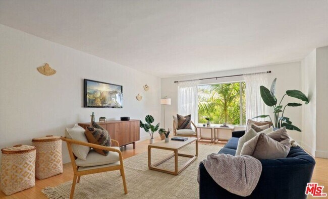 Foto del edificio - 6624 Springpark Ave