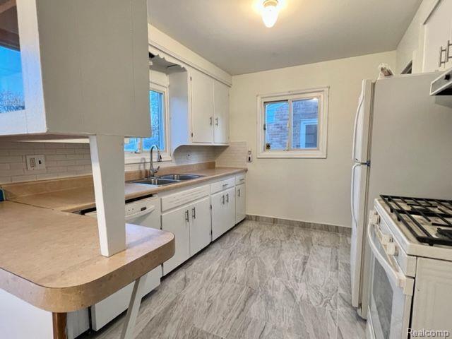 Foto del edificio - 666 Cardwell St