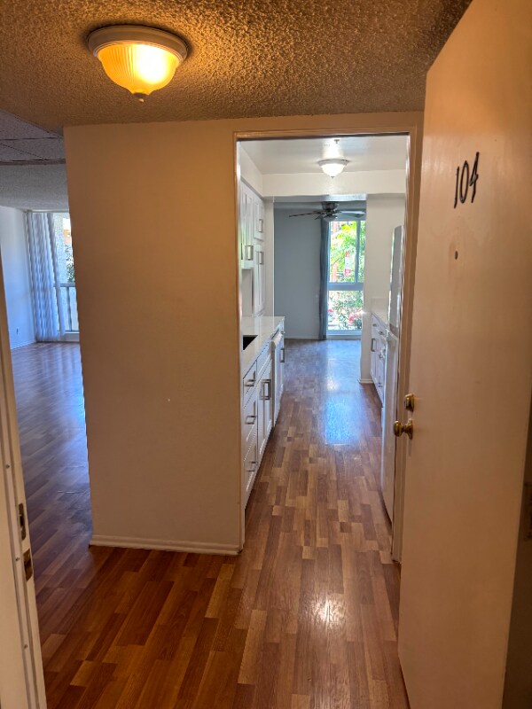 Foto del edificio - 4730 Natick Ave