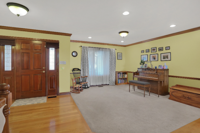 Foto del edificio - 7231 Lakeside Woods Dr