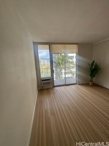 Building Photo - 2452 Tusitala St