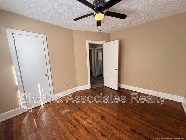 Foto del edificio - 1106 Clark St