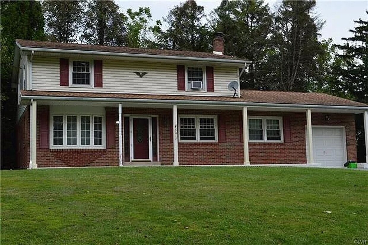 Primary Photo - 3417 Blue Ridge Dr