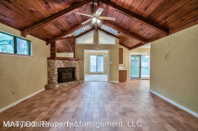 Foto del edificio - 3038 N Shannon Lakes Dr