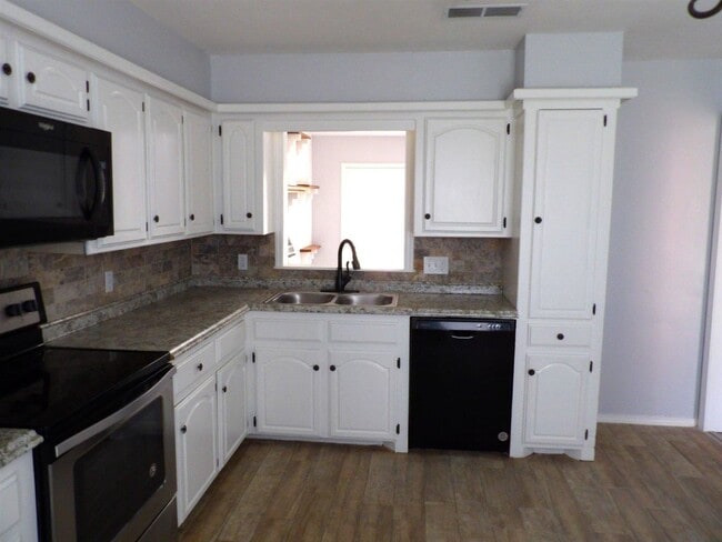 Foto del edificio - 4831 SE Brown St