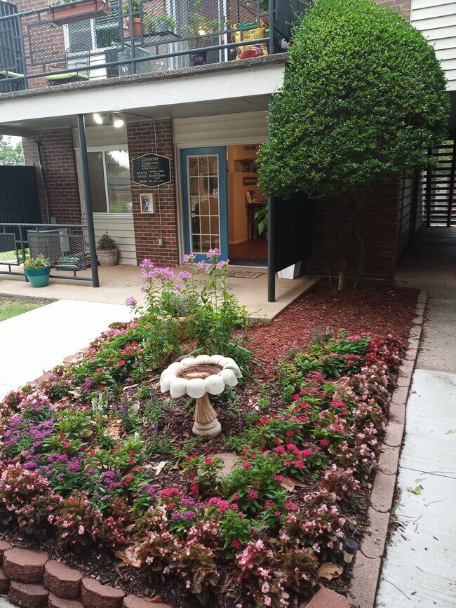 Coventry Cove Apartments in Oklahoma City, OK