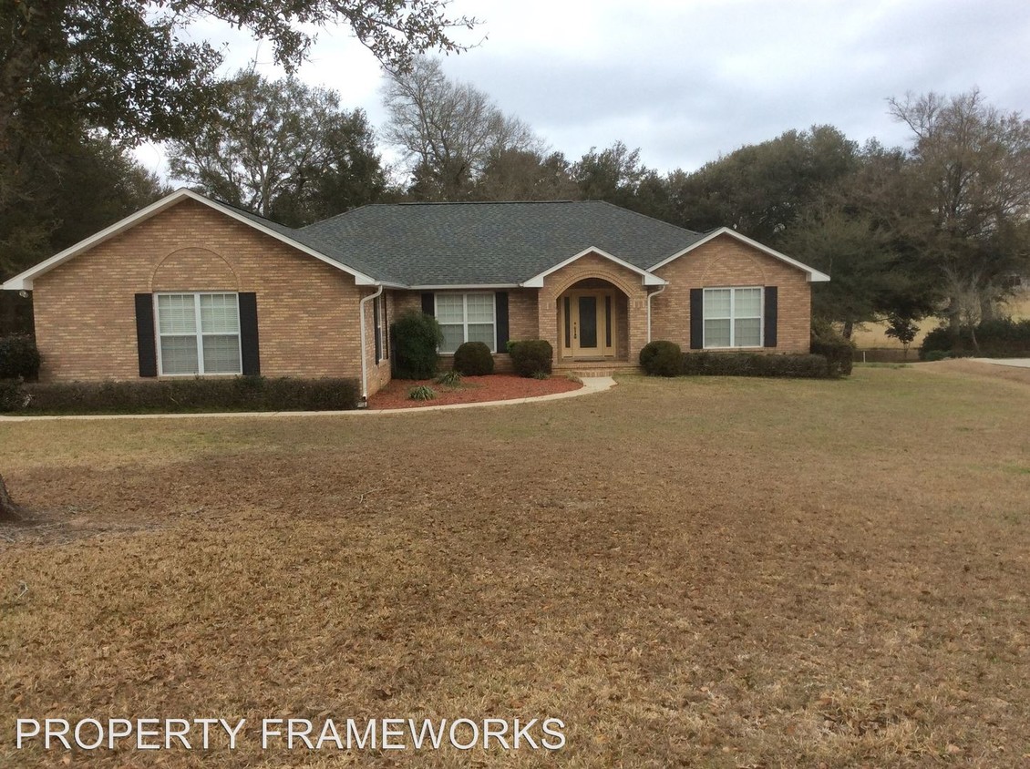 Primary Photo - 3032 Cobblestone Dr