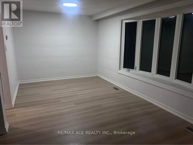 Photo du bâtiment - 197 Greyabbey Trail