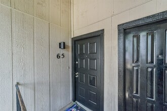 Building Photo - 10811 Richmond Ave