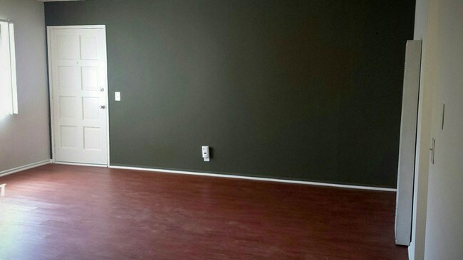Building Photo - Monte Vista Townhomes II