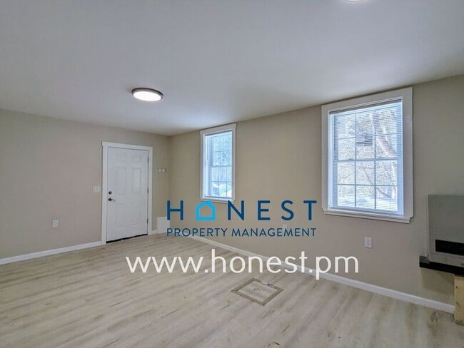 Building Photo - 23 Church St