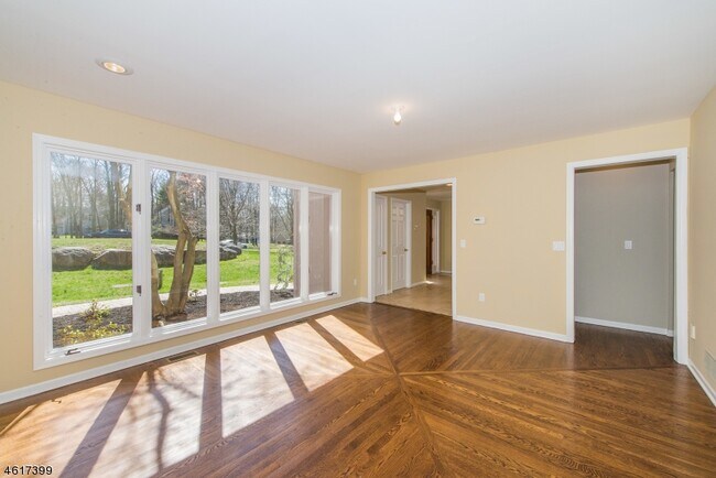 Foto del edificio - 11 Vista Dr