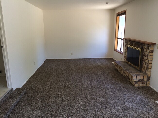 Foto del edificio - 3bed 2 bath House For Rent!