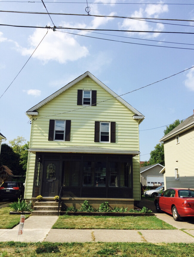 Building Photo - 1206 W 29th St