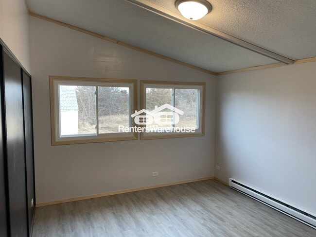 Building Photo - 684 Baker Rd