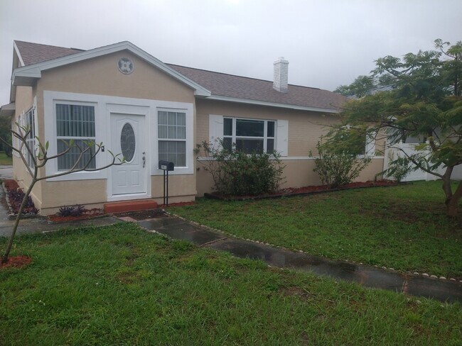Foto del edificio - 3933 1st St NE