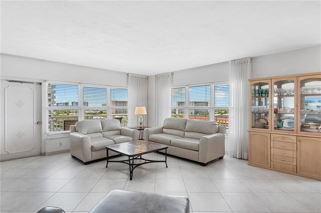 Foto principal - 3850 Galt Ocean Dr