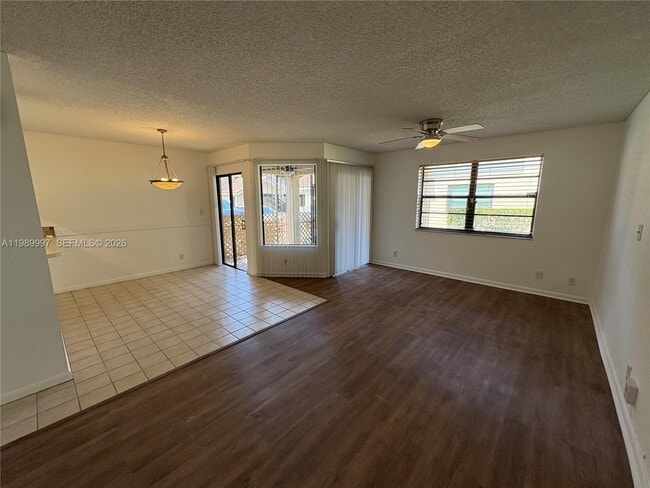 Building Photo - 8444 Shadow Ct