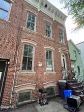 Building Photo - 305 2nd St