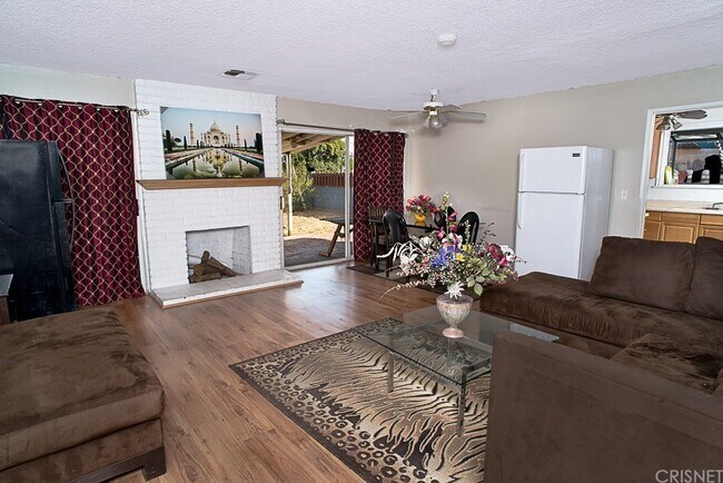 Foto del edificio - 7500 Fallbrook Ave