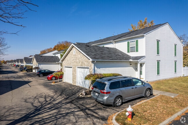 Building Photo - 4678-4686 Parrau Dr
