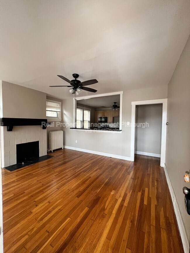 Foto del edificio - 5735 Phillips Ave