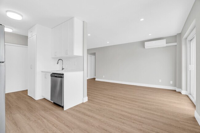 Photo du bâtiment - 2 Bedroom - Hamilton St