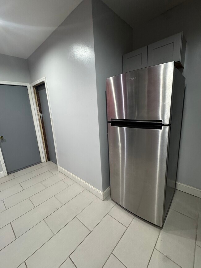 Building Photo - 5555 Pearl St