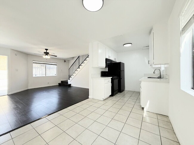 Foto del edificio - 1343 W 36th St