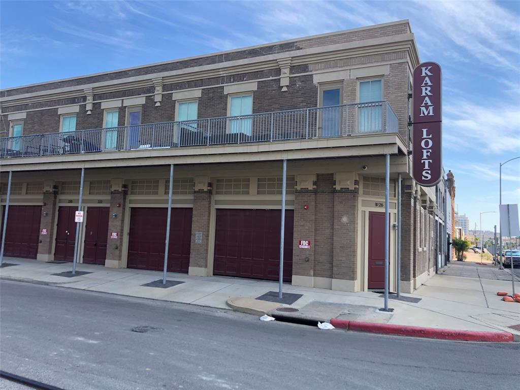 Primary Photo - 216 20th St