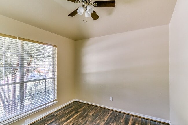 Foto del edificio - 22450 Highland Point Ln