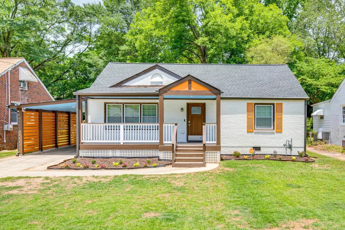 Foto principal - 432 Sargent Dr SE