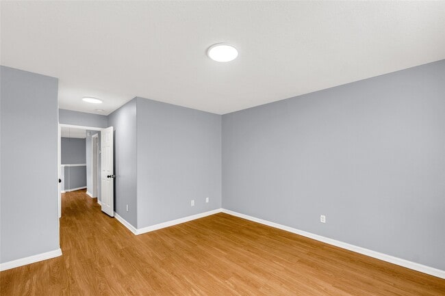 Building Photo - 4640 Knoxville St