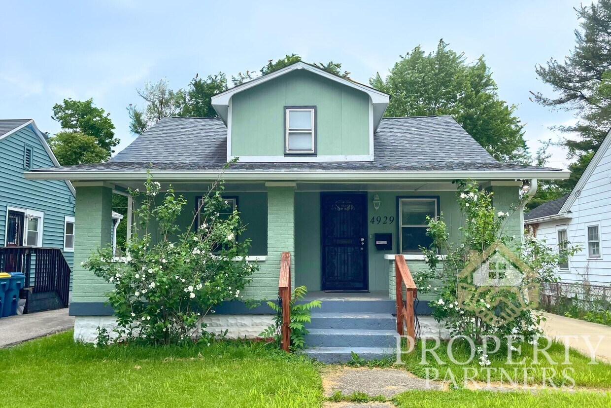 Foto principal - 4929 Kingsley Dr