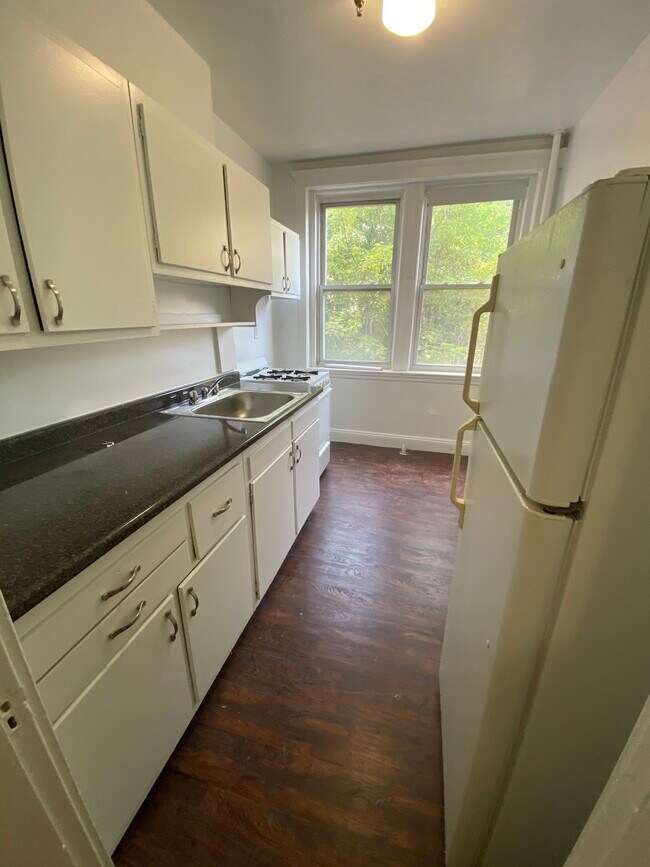 Foto del edificio - 1687 Commonwealth Ave