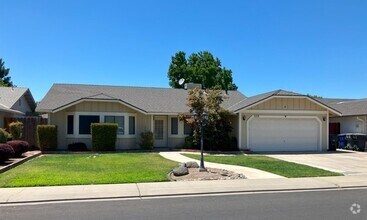 Building Photo - 1113 Wildflower Dr