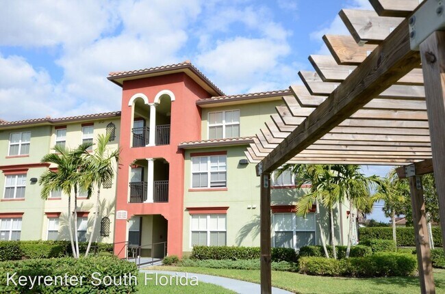 Building Photo - 7085-7097 Merganser Ct