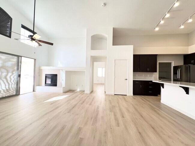 Building Photo - charming 3 bedroom, 2 bathroom home