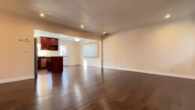Building Photo - 4611 Camden Ave