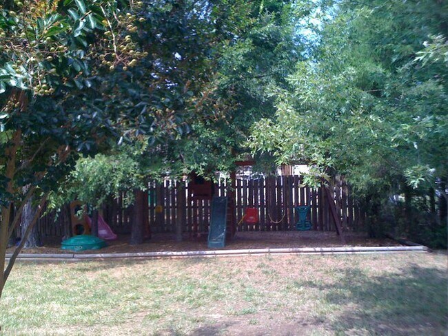Foto del edificio - Nice family home in South Charlotte