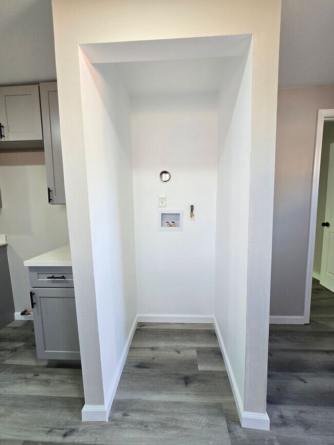 Foto del edificio - Modern 1-Bedroom 1-bathroom ADU guest hous...